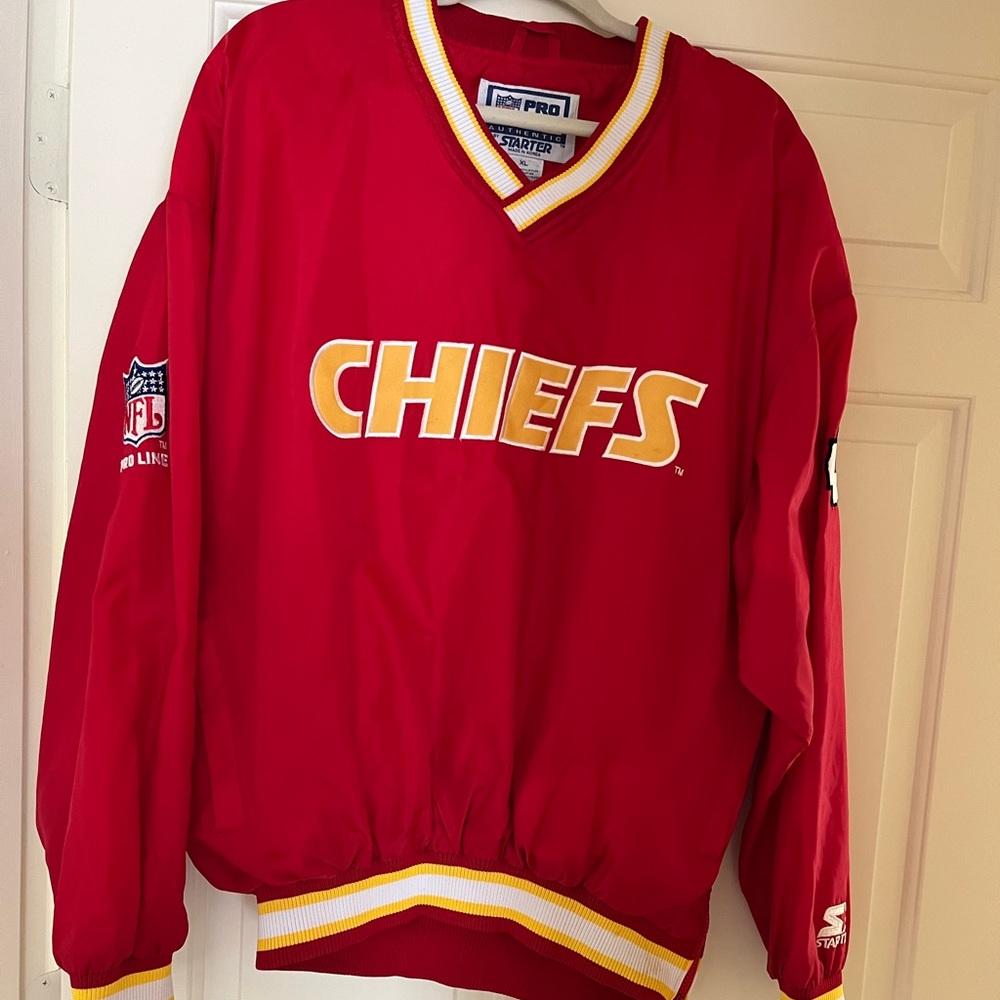 Still Available!! Kansas City Chiefs Windbreaker Pullover! Other order canceled!